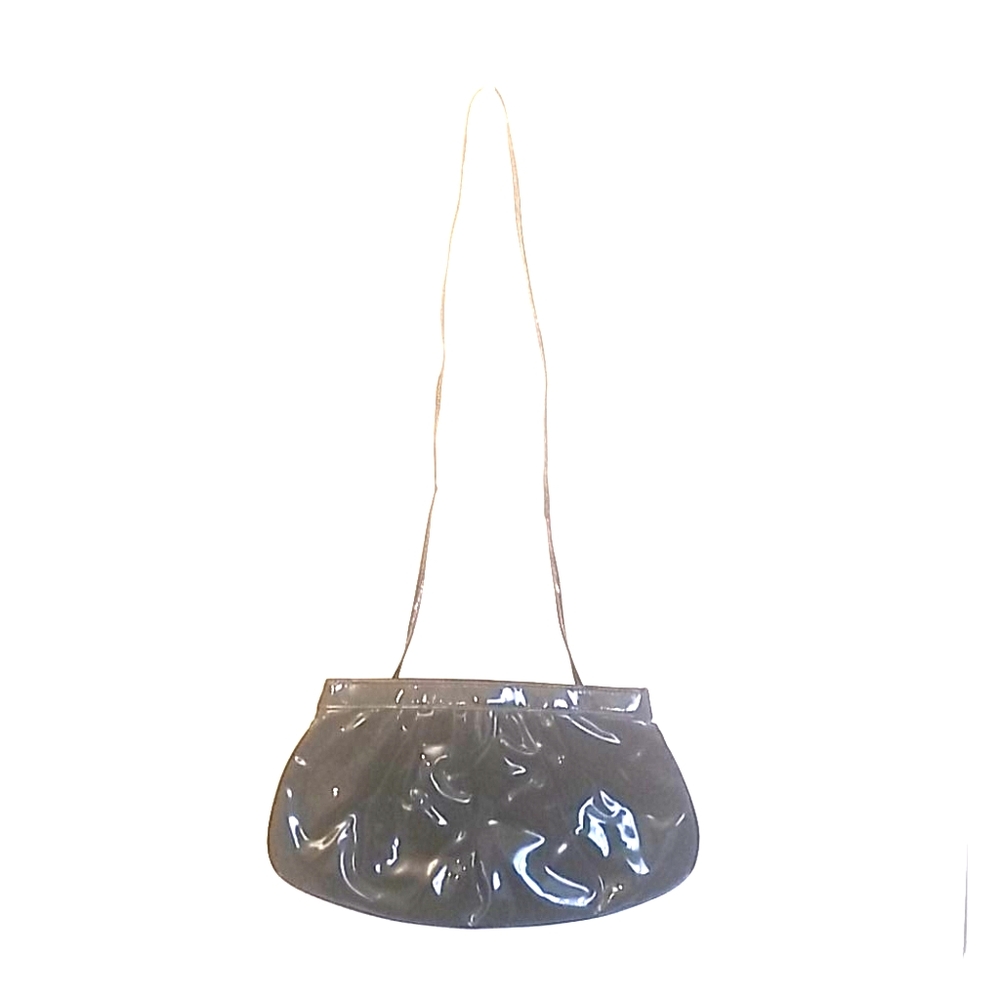 Black clutch